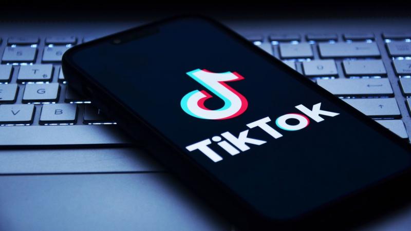 Fantasztikus összeg: már a neve is sokkoló! A TikTok egy hatalmas bírságot kapott, ami felveti a kérdést: vajon ez a platform végső búcsúját jelenti?
