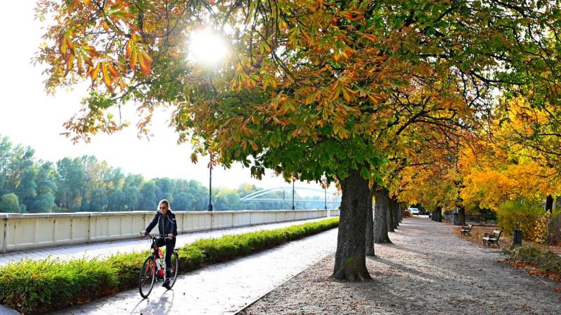 Az időjárás izgalmas és kiszámíthatatlan fordulatokat tartogat számunkra – nézzük meg, mire érdemes felkészülni!