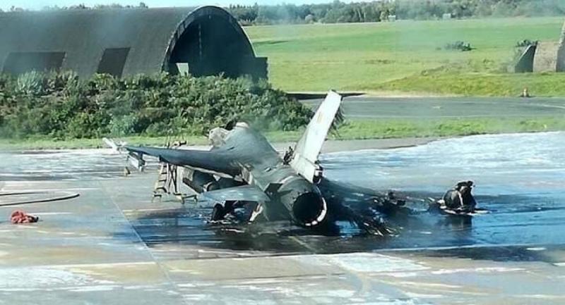 A NATO által képzett ukrán pilóták tavaly nyáron lelőtték a saját F-16-os repülőgépüket.