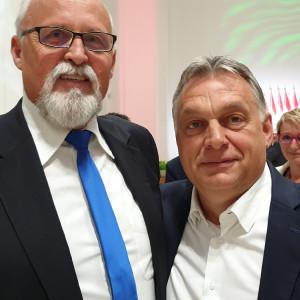 Riz Gábor lemondott választókerületi elnöki posztjáról, azonban továbbra is országgyűlési képviselőként folytatja munkáját a 2026-os ciklus végéig.