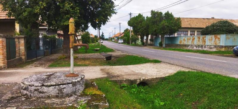 A Lévai és a Nagykürtösi járás vízellátási rendszerei: egy részletes áttekintés

A Lévai és Nagykürtösi járások vízellátási infrastruktúrája kulcsszerepet játszik a helyi közösségek életében. E két terület vízforrásai, a vízvezeték-hálózatok és az ellátás