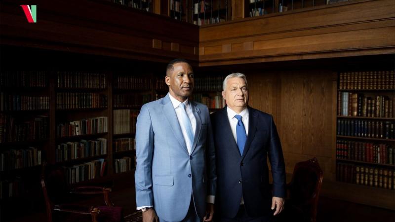Történelmi pillanat: Orbán Viktor olyan politikai vezetőt fogadott, akivel eddig még sosem találkozott.