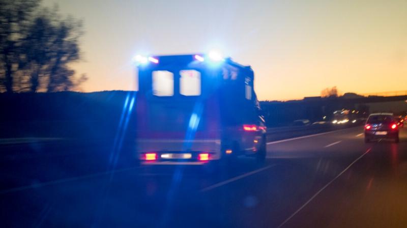 Sajnos tragikus baleset történt: elhunyt az a tanárnő, aki kerékpározás közben szenvedett súlyos balesetet, és a mélybe zuhant. A hírek szerint a közösség mélyen megrendült a hirtelen veszteségtől, hiszen a tanárnő nemcsak szakmai tudásával, hanem embersé