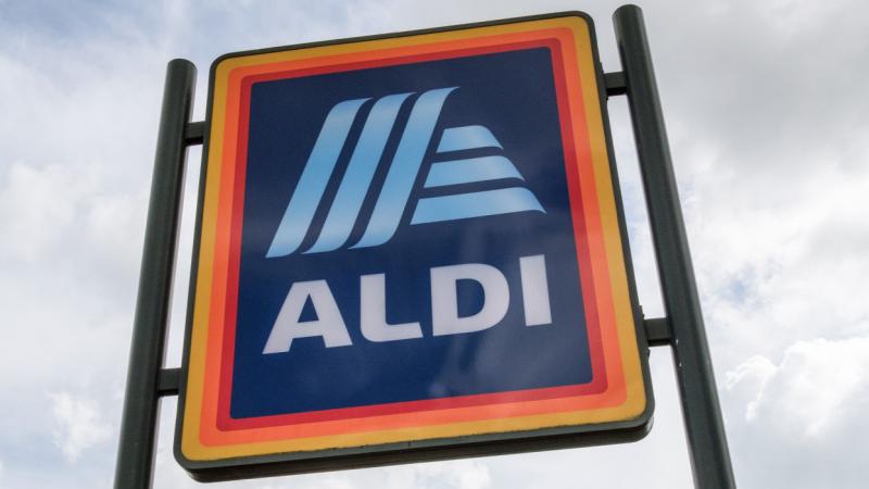 Az Aldi egy igazi meglepetéssel készül, hiszen új, különleges Red Bull energiaitalt vezet be a piacra. Az új termék ára és az abban rejlő extra tartalmak minden bizonnyal felkeltik a vásárlók figyelmét. Érdemes alaposan szemügyre venni, mit kínál ez az in
