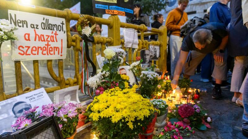 A mártírsors egy különös és mélyen megindító életút, amelyben az egyén hitért, meggyőződésért vagy egy nagyobb célért vállalja a szenvedést és az áldozatot. Az ilyen sorsot viselők gyakran a közösségük, a vallásuk vagy egy fontos eszme védelmében állnak k