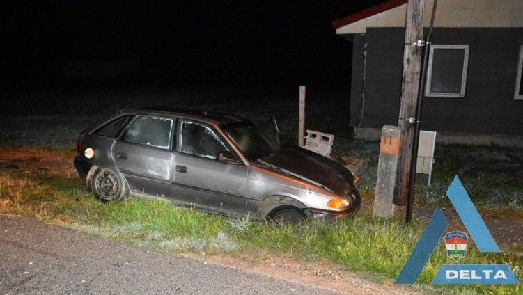 Ne felejtsd el a kulcsot kivenni az autóból, mert könnyen egy villanyoszlop mellett találhatod magad, ahol a kocsi nem éppen a legjobb állapotban vár rád. -- Totalcar