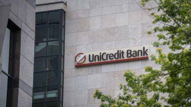 A bíróság határozata megszületett: az UniCredit Banknak közel 40 millió forintot kell visszatérítenie egy devizahiteles család számára.