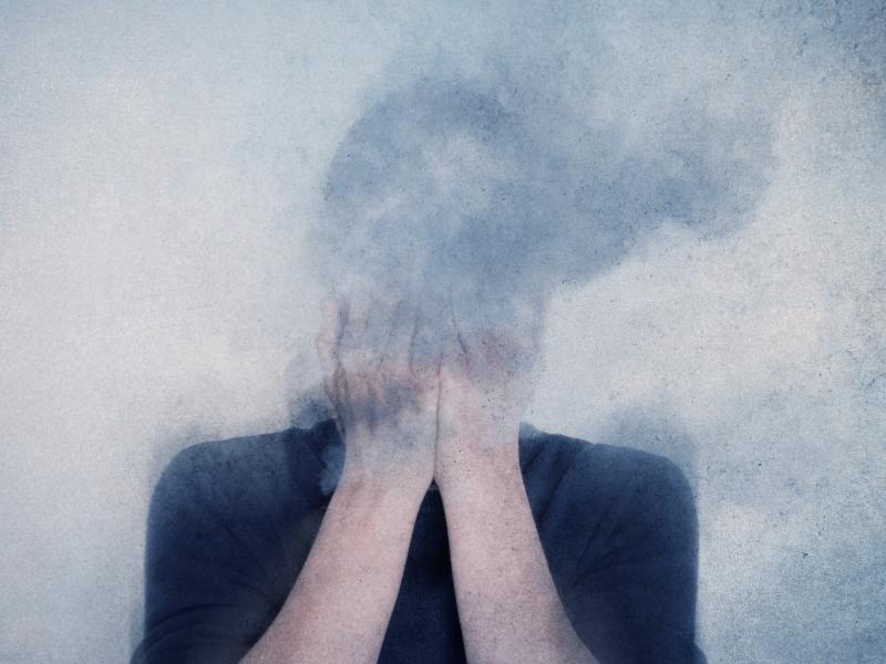 A szegénység nem csupán egy állapot, amit lenézhetünk, hanem egy összetett társadalmi jelenség, amely mögött sokszor nehezen megérthető történetek és tapasztalatok húzódnak meg. A nyomorúság nem a végső megoldás, hanem egy átmeneti szakasz, amelyből mindi