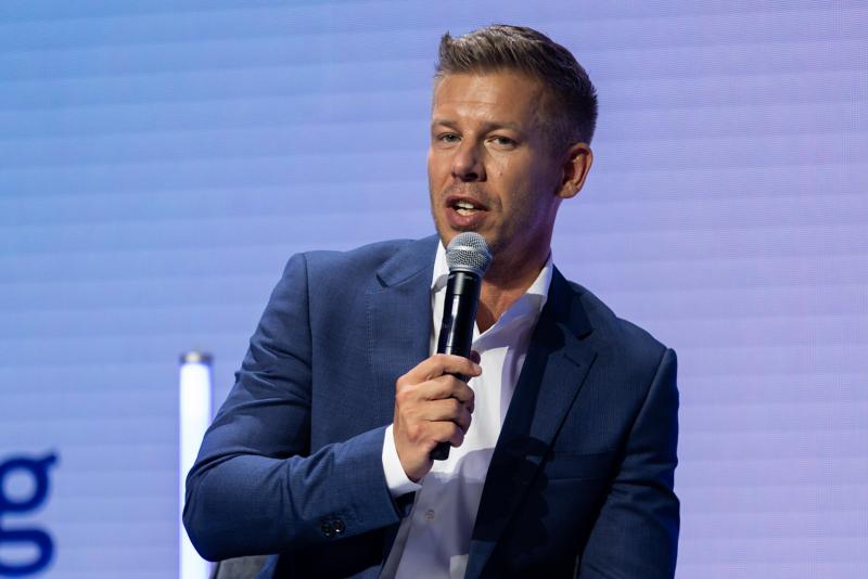 Magyar Péter: A rendszer korruptsága gyökeréig hatol, reformálása lehetetlen | szmo.hu